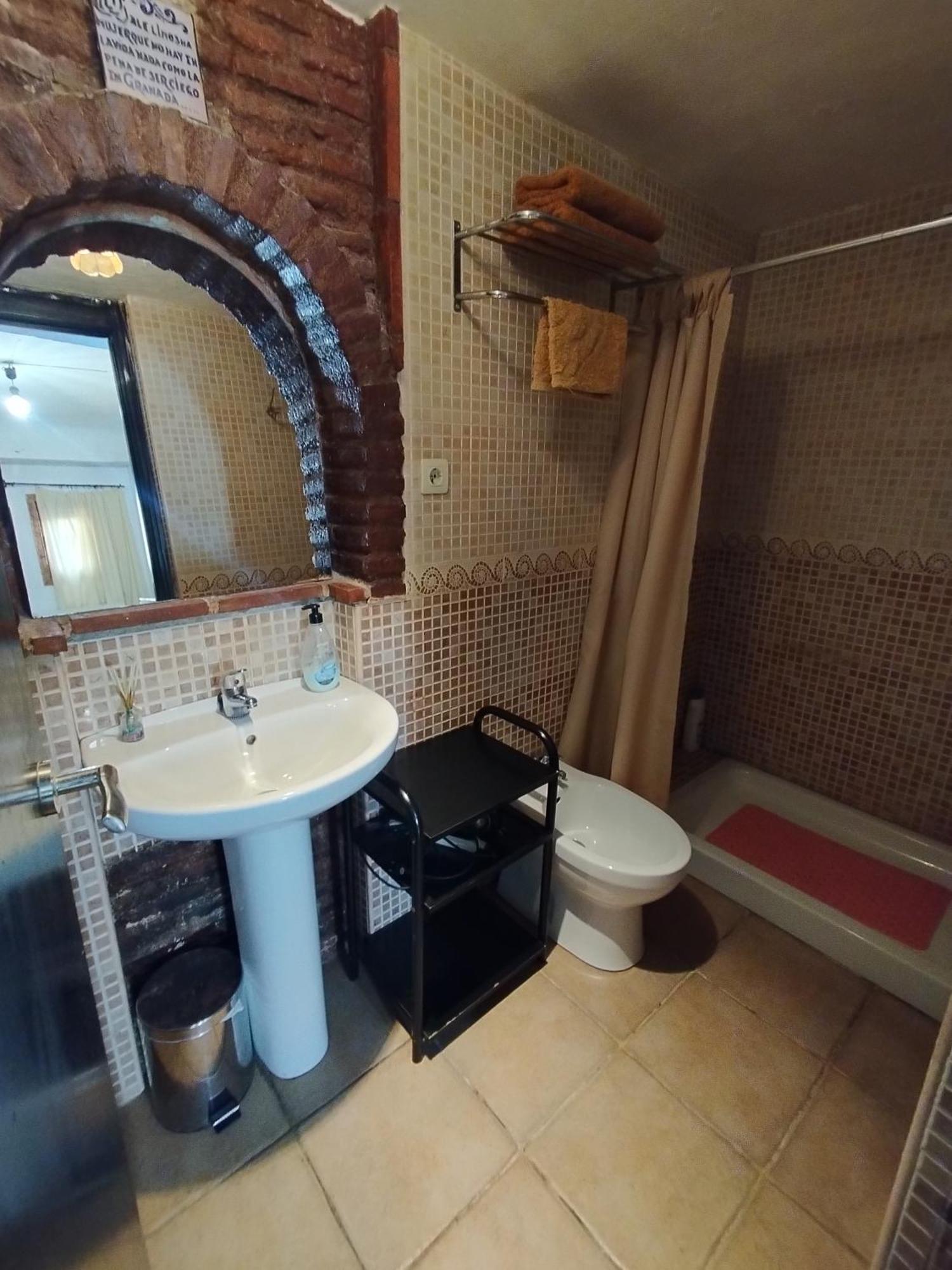 גרנדה Apartamento Completo Reformado En Arco De Elvira - Centro חדר תמונה